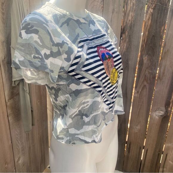 MARC JACOBS Grey Julia Verhoeven Edition Camo
Mouth T-Shirt size XS - Picture 4 of 9